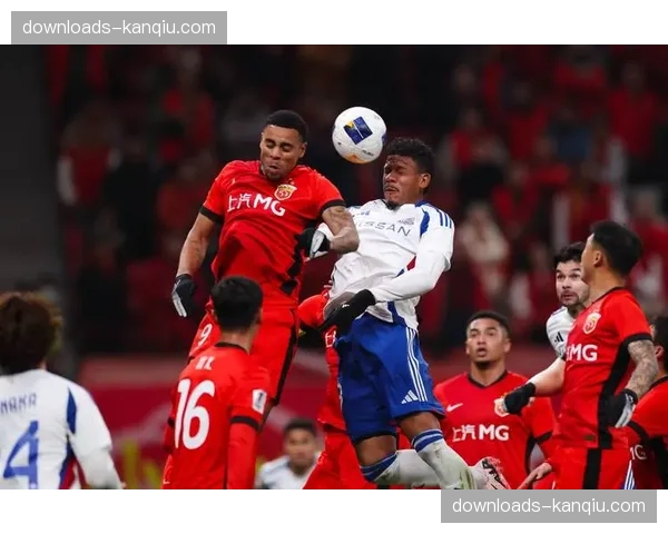 实时：都灵德比火药味十足，上半场双方共领4张黄牌